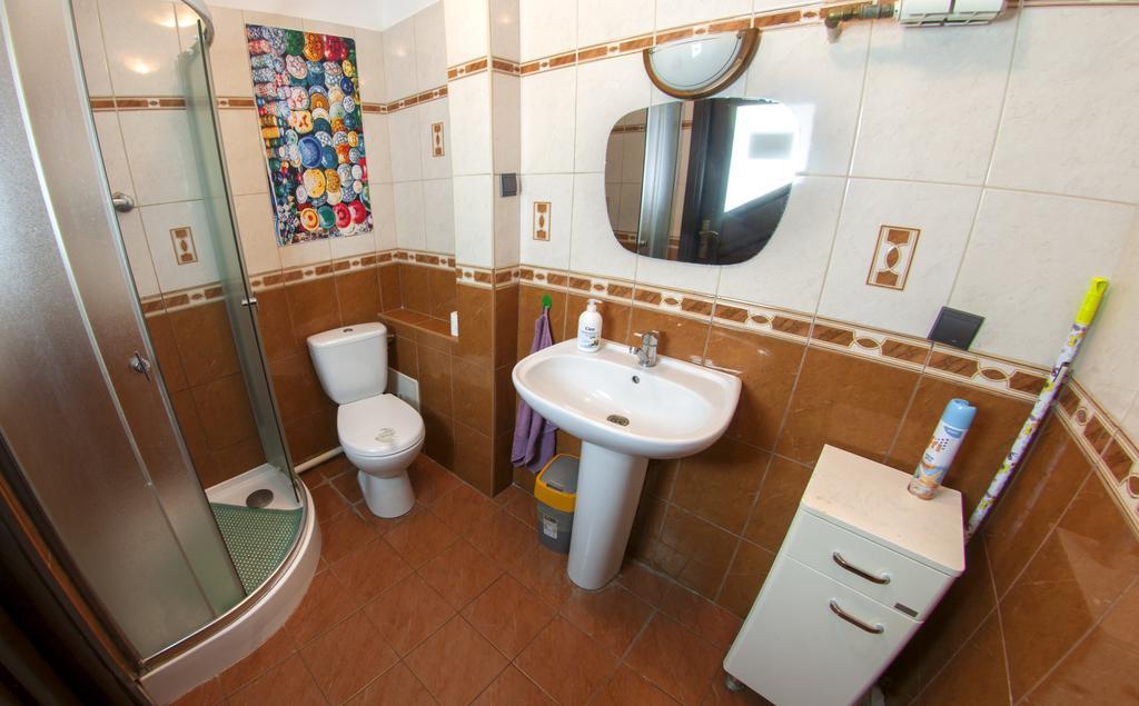 Wierzbno Hostel Varsovie Extérieur photo